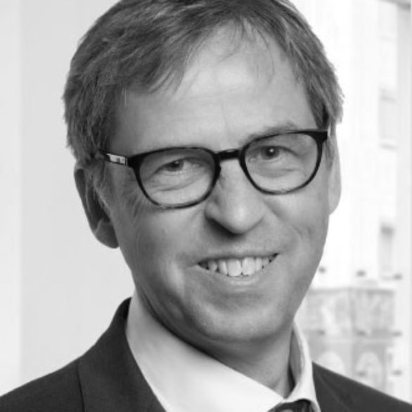 Dr. Christopher Straberger